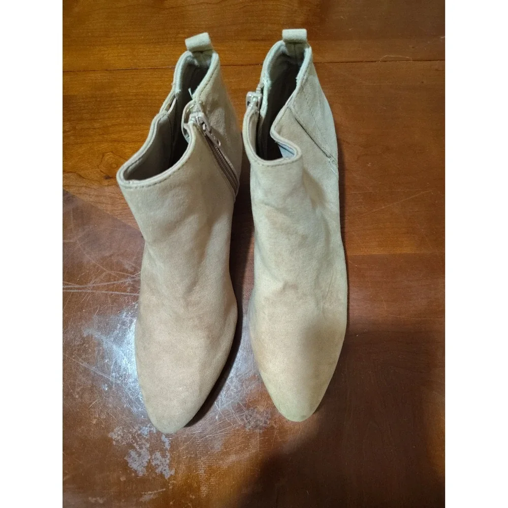 Old Navy Womens Low Bootie Suede‎ English Rose Tan Ankle Boots Size 7 434519-12